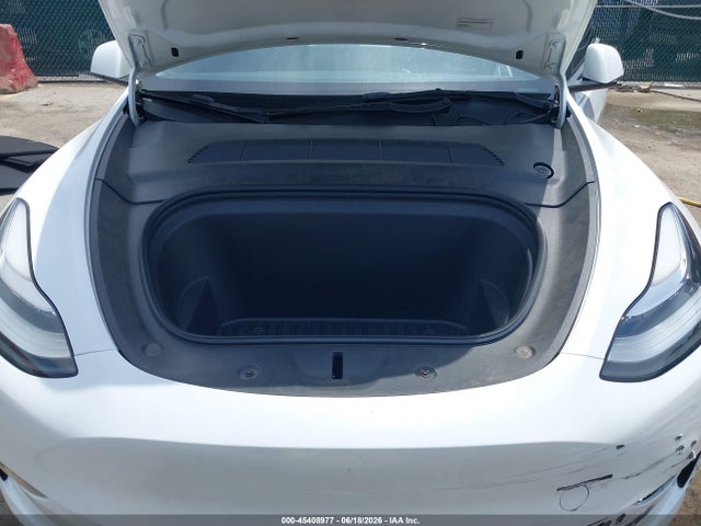 Продаж на аукціоні авто 2023 Tesla Model Y Awd/long Range Dual Motor All-wheel Drive, vin: 7SAYGDEE9PA037697, номер лоту: 45408977