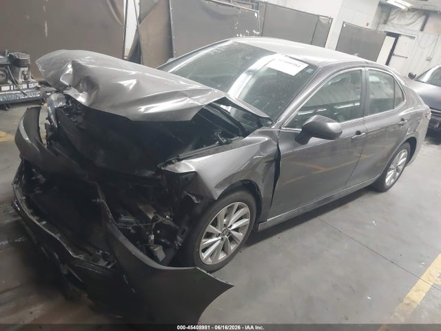 Toyota CAMRY LE 2024 4T1C11AK2RU857955 Image 2