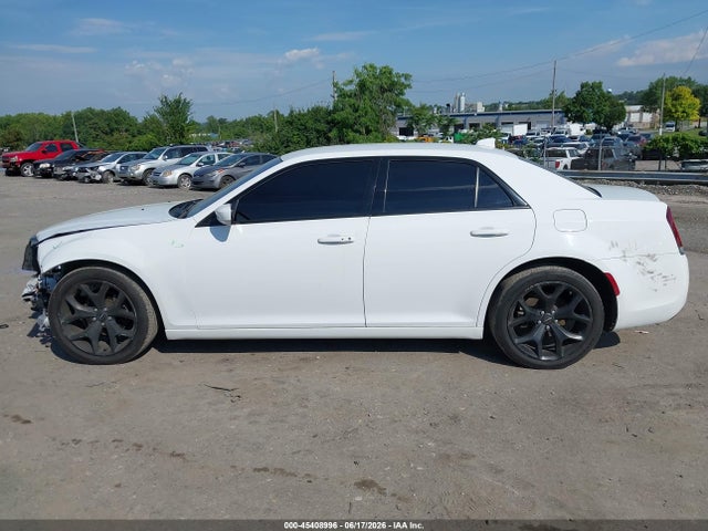 Chrysler 300 300s 2021 2C3CCABG8MH525639 Image 14