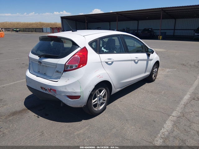 Ford FIESTA SE 2017 3FADP4EJXHM140481 Image 4