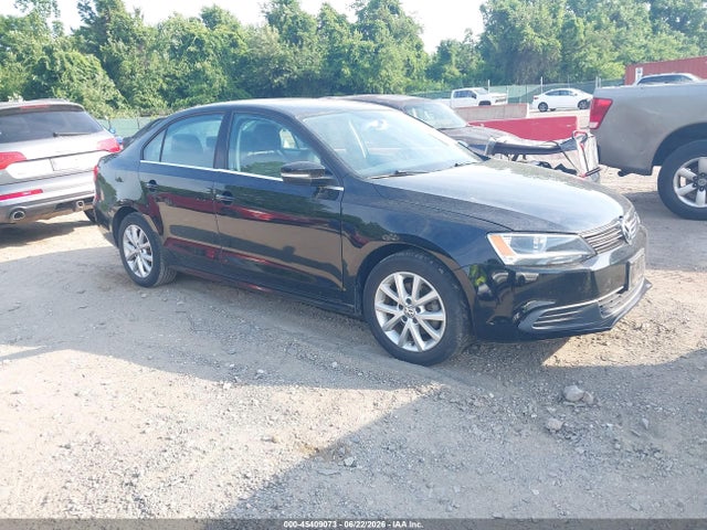 45409073 :رقم المزاد ، 3VWD17AJ3EM262899 vin ، 2014 Volkswagen Jetta 1.8t Se مزاد بيع