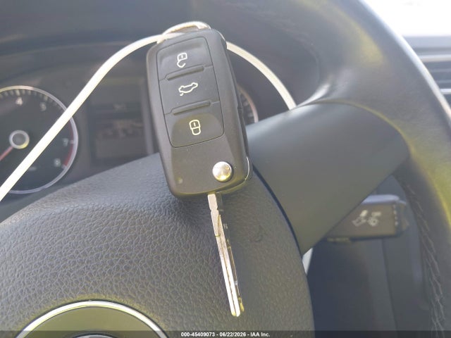 45409073 :رقم المزاد ، 3VWD17AJ3EM262899 vin ، 2014 Volkswagen Jetta 1.8t Se مزاد بيع