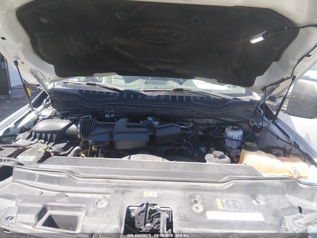 1FDBF2B68HEE28977 Ford F-250 Xl/xlt