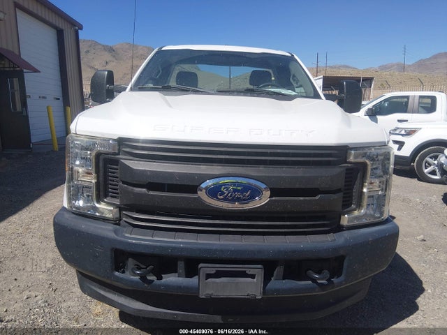 1FDBF2B68HEE28977 Ford F-250 Xl/xlt