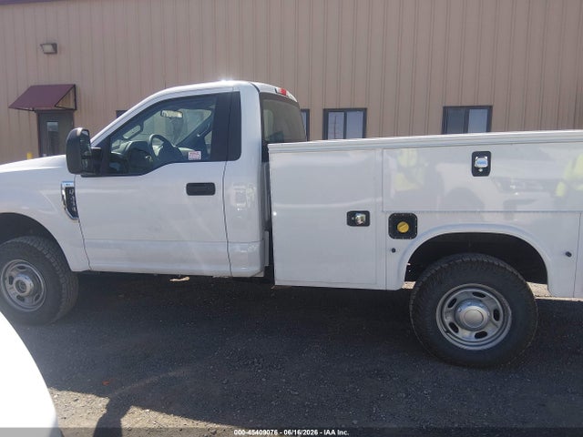 1FDBF2B68HEE28977 Ford F-250 Xl/xlt