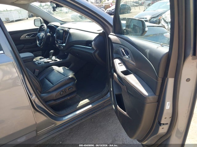 Chevrolet Traverse Lt Leather 2018 1GNERHKW5JJ112033 Image 5