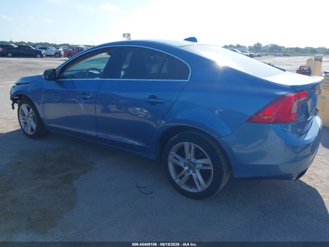 2015 Volvo S60 T5 Premier მანქანა იყიდება აუქციონზე, vin: YV140MFK8F1351916, აუქციონის ნომერი: 45409106