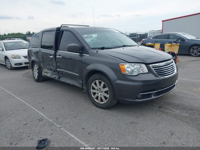 2016 Chrysler Town & Country Touring მანქანა იყიდება აუქციონზე, vin: 2C4RC1BG4GR253188, აუქციონის ნომერი: 45409107