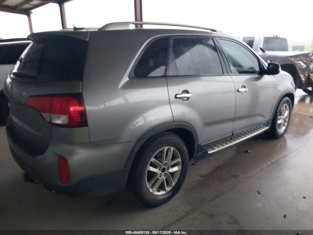 KIA SORENTO LX 2014 5XYKT4A62EG443049 Image 4