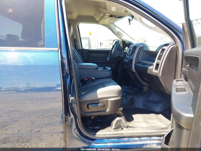 1C6RR7FG1LS156591 RAM 1500 Classic Tradesman 4x4 6&#039;4 Box
