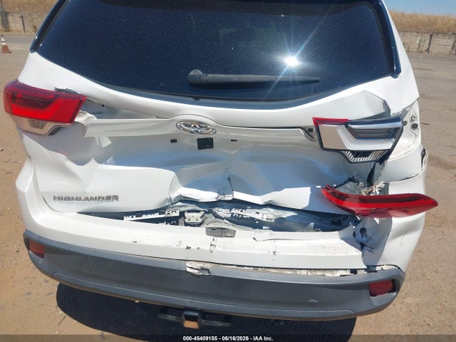 Toyota Highlander Le 2017 5TDBZRFH3HS430131 Image 6