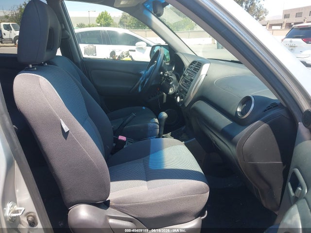 2005 Toyota Rav4 მანქანა იყიდება აუქციონზე, vin: JTEGD20V950078659, აუქციონის ნომერი: 45409189