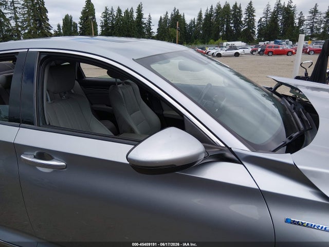 1HGCV3F98LA013682 Honda Accord Hybrid Touring