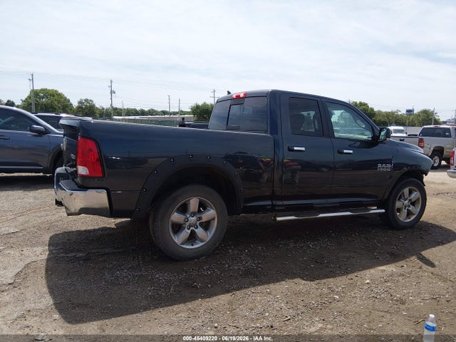 1C6RR7GT1JS120540 RAM 1500 Big Horn 4x4 6&#039;4 Box