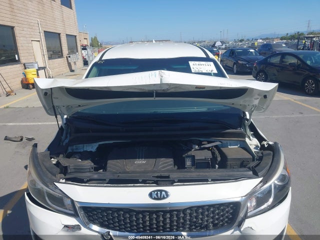 KIA SEDONA LX 2017 KNDMB5C12H6224196 Image 10