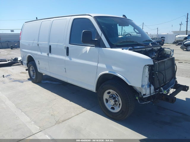 2022 Chevrolet Express Cargo Rwd 3500 Regular Wheelbase Wt მანქანა იყიდება აუქციონზე, vin: 1GCZGGFP5N1165544, აუქციონის ნომერი: 45409269