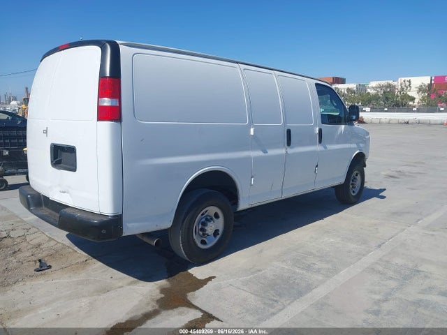 1GCZGGFP5N1165544 Chevrolet Express Cargo Rwd 3500 Regular Wheelbase Wt