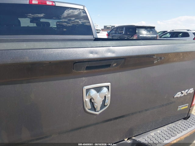 1C6RR7KG4GS377257 RAM 1500 Tradesman