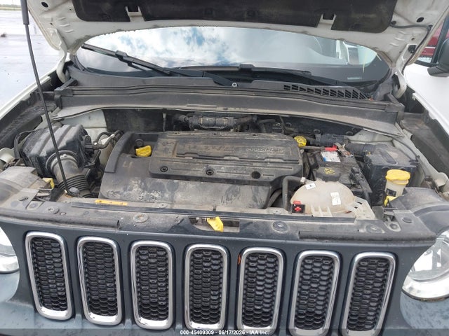 2017 Jeep Renegade Sport 4x4 მანქანა იყიდება აუქციონზე, vin: ZACCJBAH7HPE95443, აუქციონის ნომერი: 45409309