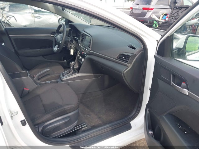 Продаж на аукціоні авто 2020 Hyundai Elantra Sel, vin: 5NPD84LF8LH630339, номер лоту: 45409363