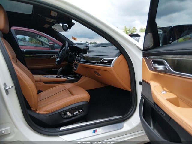 Продажа на аукционе авто 2018 Bmw 7 Series 750i, vin: WBA7F0C52JGM23835, номер лота: 45409373