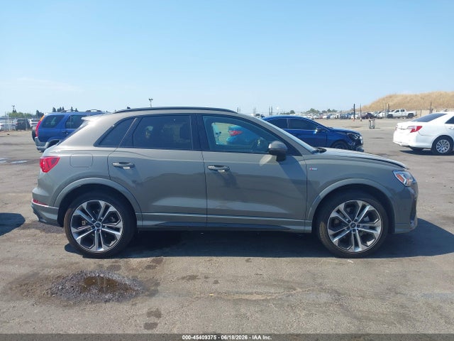 45409375 :رقم المزاد ، WA1EECF3XM1011026 vin ، 2021 Audi Q3 Premium Plus 45 Tfsi S Line Quattro Tiptronic مزاد بيع