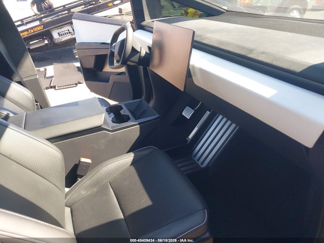 7G2CEHEE6RA020683 Tesla Cybertruck Cyberbeast