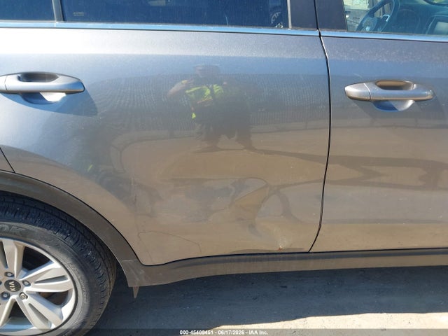 2019 Kia Sportage Lx მანქანა იყიდება აუქციონზე, vin: KNDPMCAC5K7556571, აუქციონის ნომერი: 45409451