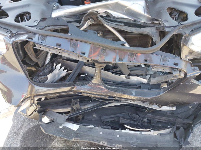 5UXTR7C59KLR52868 BMW X3 Sdrive30i
