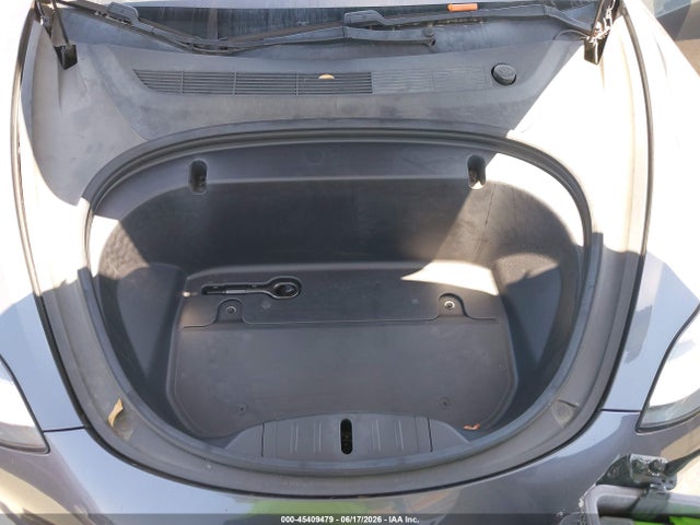 5YJ3E1EA9LF643944 Tesla Model 3 Standard Range Plus Rear-wheel Drive/standard Range Rear-wheel Drive
