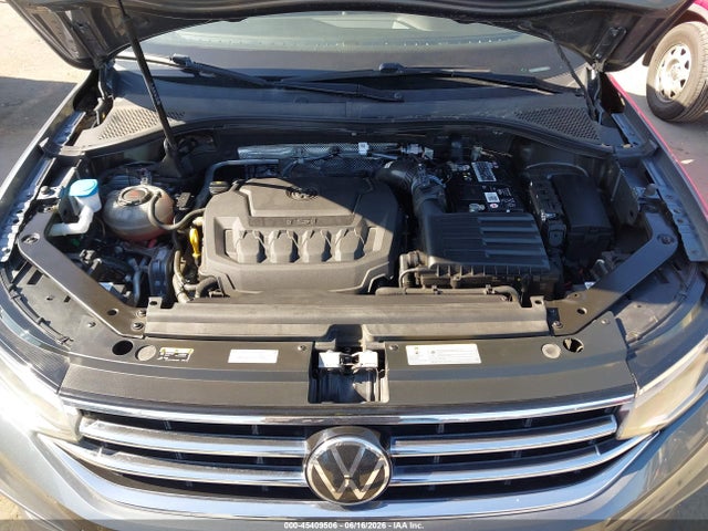 3VV3B7AX1NM177660 Volkswagen Tiguan 2.0t Se