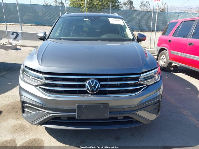 3VV3B7AX1NM177660 Volkswagen Tiguan 2.0t Se