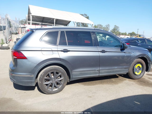 3VV3B7AX1NM177660 Volkswagen Tiguan 2.0t Se
