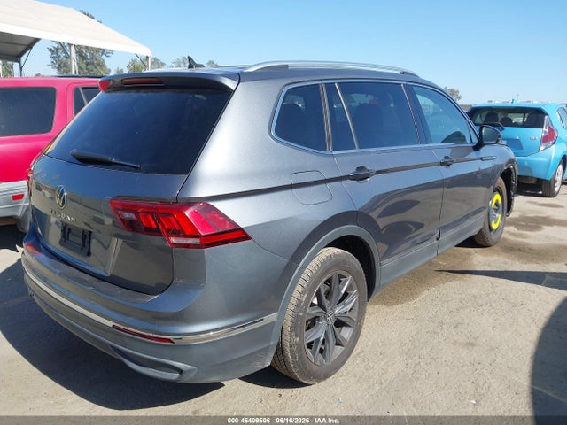 3VV3B7AX1NM177660 Volkswagen Tiguan 2.0t Se