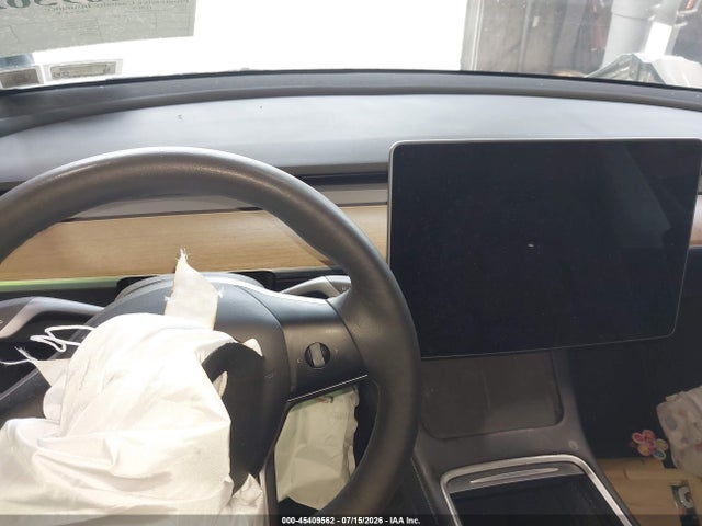 Продажа на аукционе авто 2022 Tesla Model Y Long Range Dual Motor All-wheel Drive, vin: 7SAYGDEEXNA012823, номер лота: 45409562