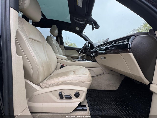 Продажа на аукционе авто 2017 Audi Q7 3.0t Premium, vin: WA1LAAF7XHD031470, номер лота: 45409604