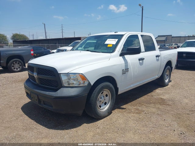 3C6RR6KG4LG253677 RAM 1500 Classic Tradesman 4x2 5&#039;7 Box