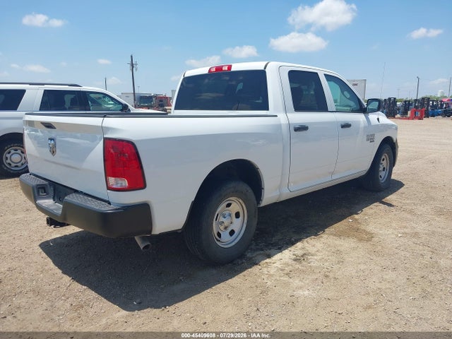 3C6RR6KG4LG253677 RAM 1500 Classic Tradesman 4x2 5&#039;7 Box