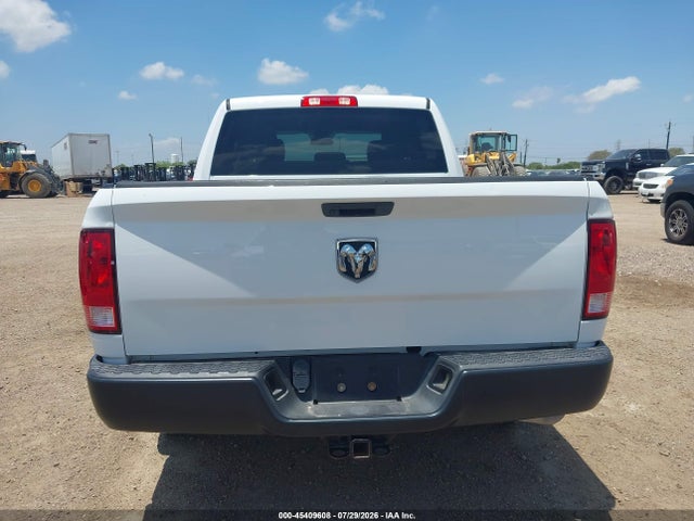 3C6RR6KG4LG253677 RAM 1500 Classic Tradesman 4x2 5&#039;7 Box