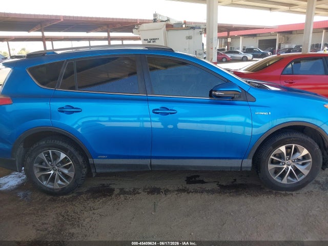 JTMRJREV6HD076338 Toyota Rav4 Hybrid Xle