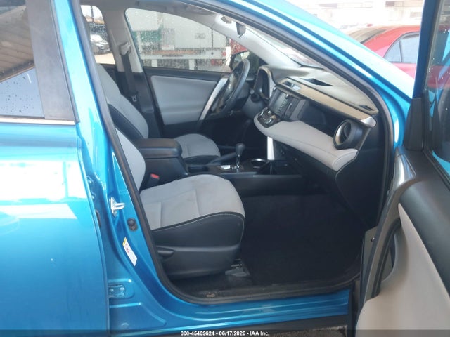 JTMRJREV6HD076338 Toyota Rav4 Hybrid Xle
