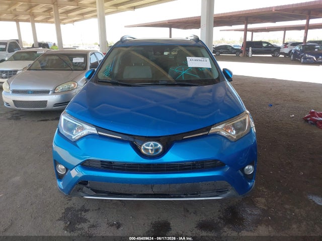 JTMRJREV6HD076338 Toyota Rav4 Hybrid Xle