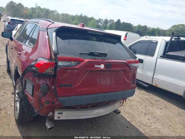 45409719 :رقم المزاد ، 2T3A1RFV9MW177155 vin ، 2021 Toyota Rav4 Xle Premium مزاد بيع
