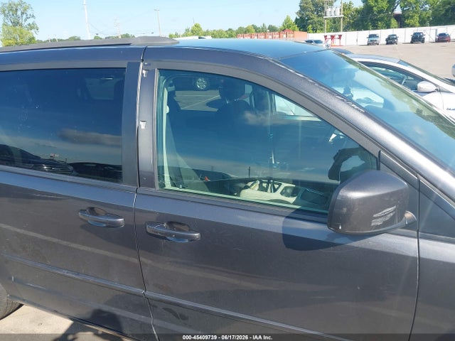 Auction sale of the 2016 Dodge Grand Caravan Sxt, vin: 2C4RDGCG8GR354040, lot number: 45409739
