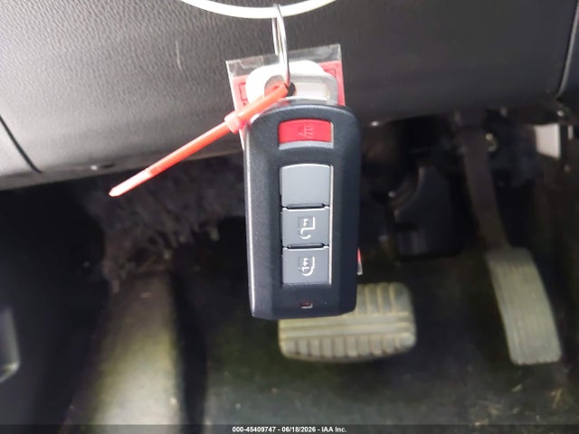 2018 Mitsubishi Eclipse Cross Sel მანქანა იყიდება აუქციონზე, vin: JA4AT5AA4JZ069393, აუქციონის ნომერი: 45409747