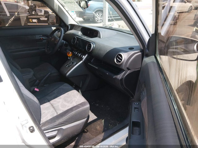 Scion XB 2014 JTLZE4FE3EJ065210 Image 5