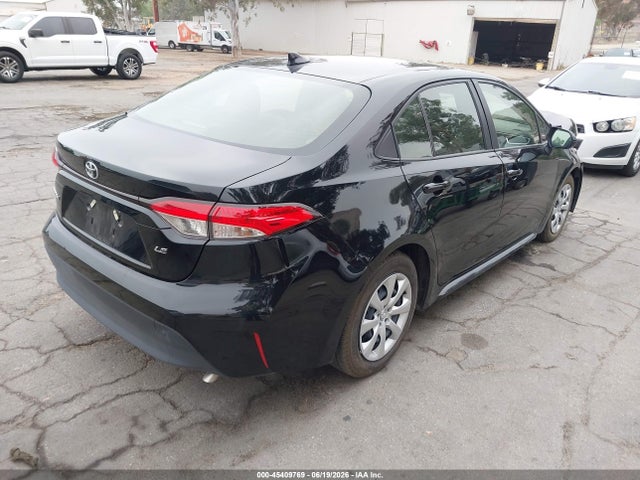 Toyota COROLLA LE 2026 JTDB4MEE6T3032818 Image 4