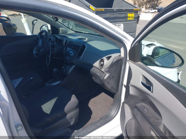 Chevrolet Sonic Lt Auto 2014 1G1JC5SH9E4187954 Image 5
