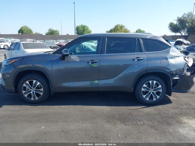 Toyota Highlander Xle 2023 5TDKDRBH7PS033511 Image 14