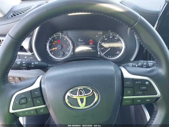 Toyota Highlander Xle 2023 5TDKDRBH7PS033511 Image 7